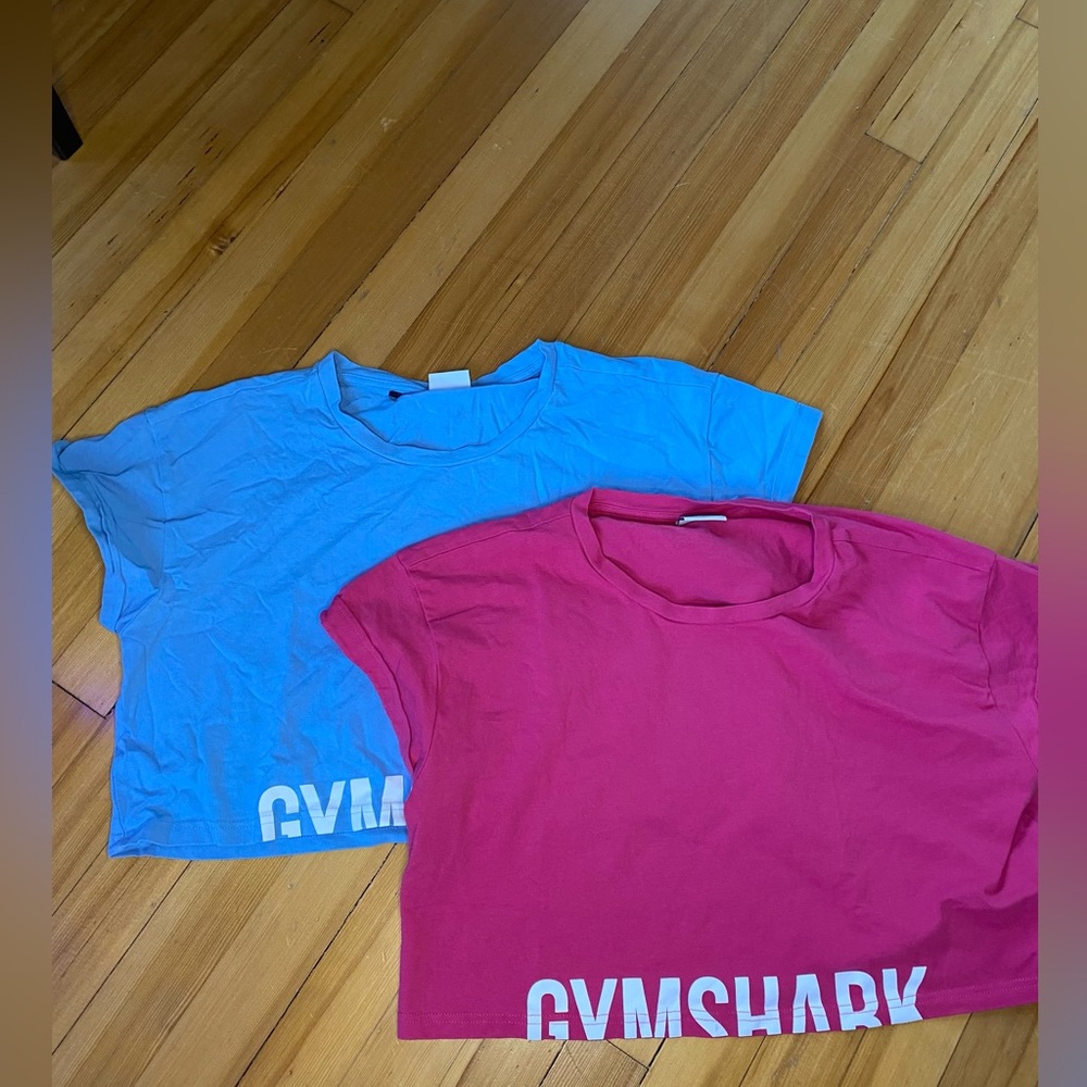 Gymshark Fraction Crop Top 2 - pack size XL. Pink and Powder Blue.